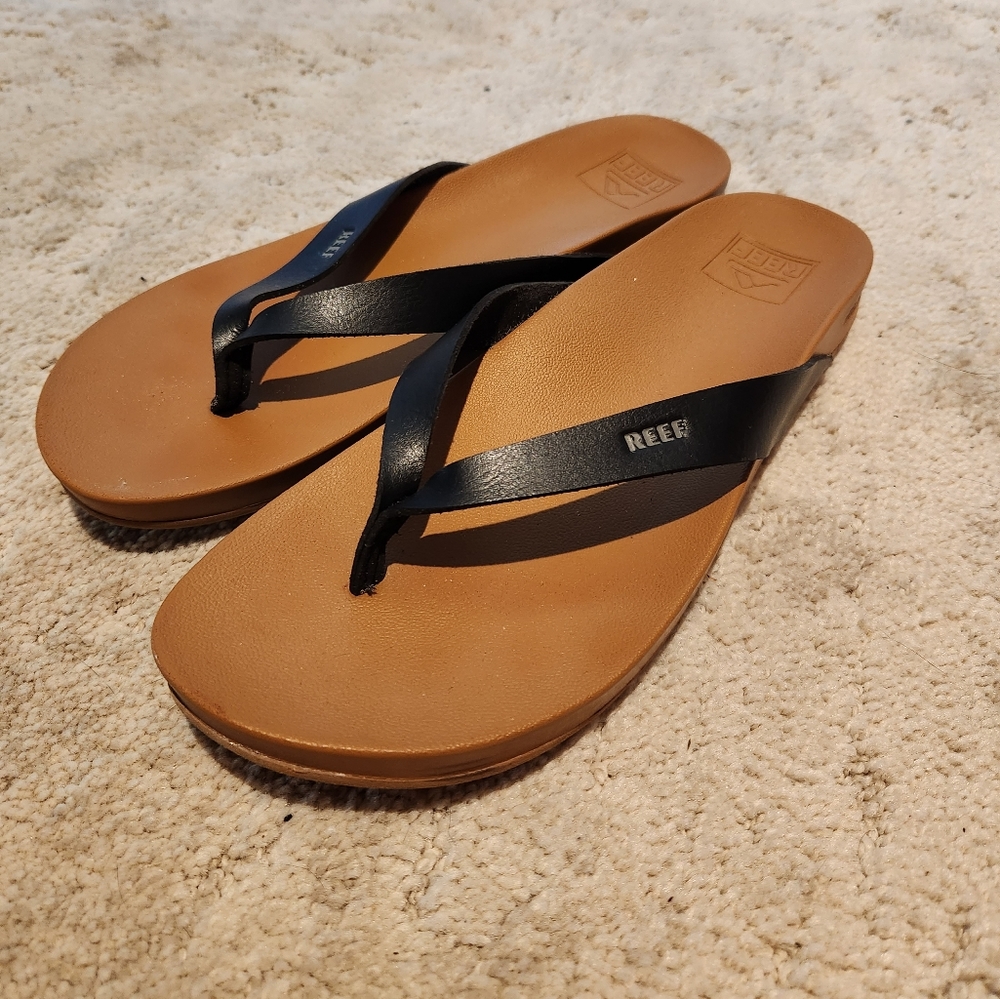 Reef size 8 sandals